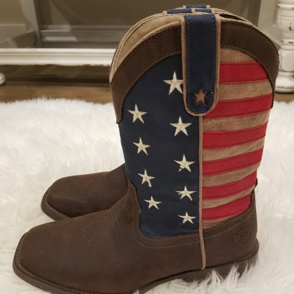 Ladies Roper boots size 8.5